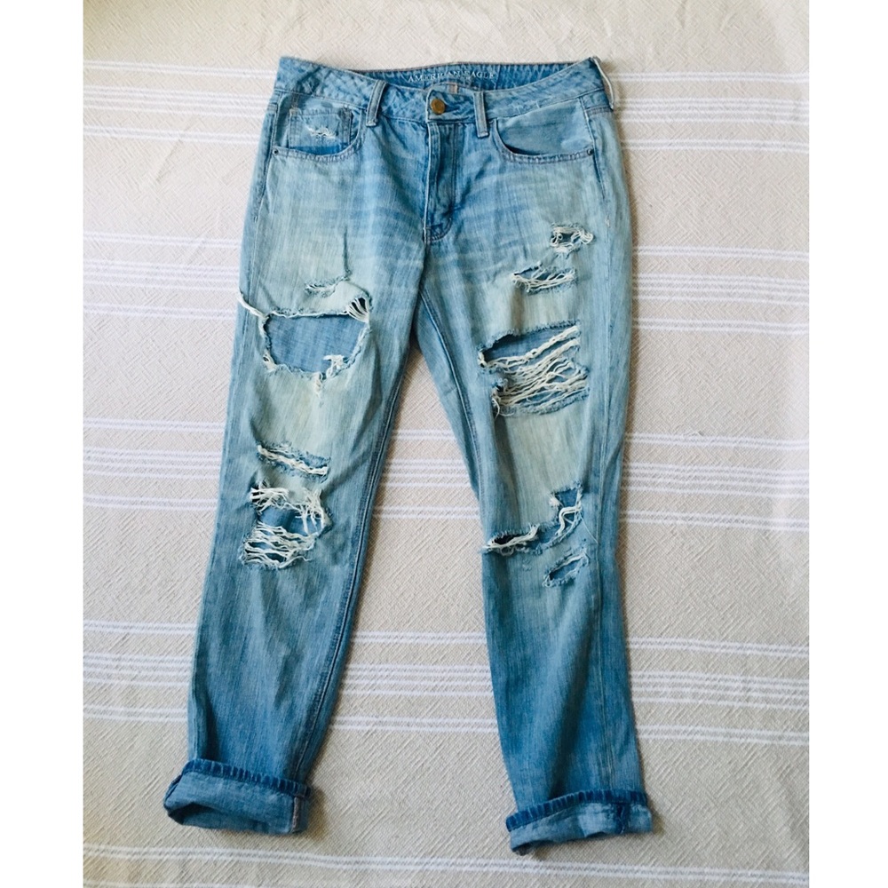 AE Tomgirl Jeans